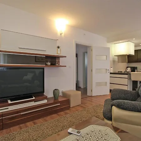 Apartment Valbandon 2198