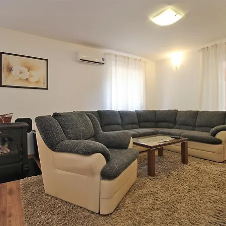 Apartment Valbandon 2198 Fazana