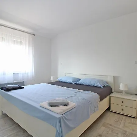 Apartament Valbandon 2198 Fažana