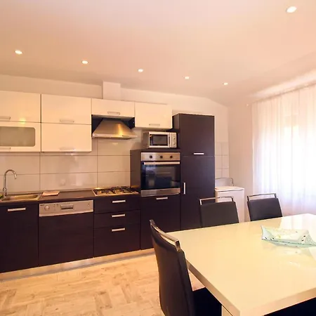 Valbandon 2198 Apartament Fažana